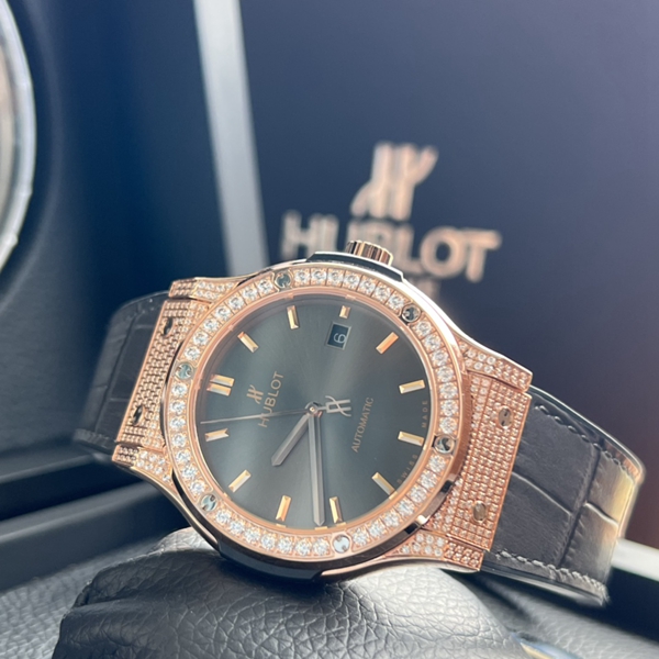 ウブロコピー時計正面デザイン